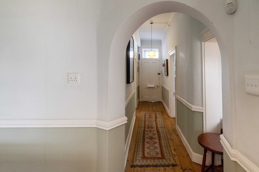 2 Bedroom Property for Sale in Claremont Western Cape
